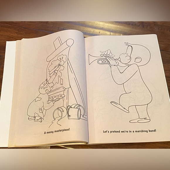 3 piece Curious George bundle; stuffy, coloring & reading book 📖 🐵 - Picture 10 of 15